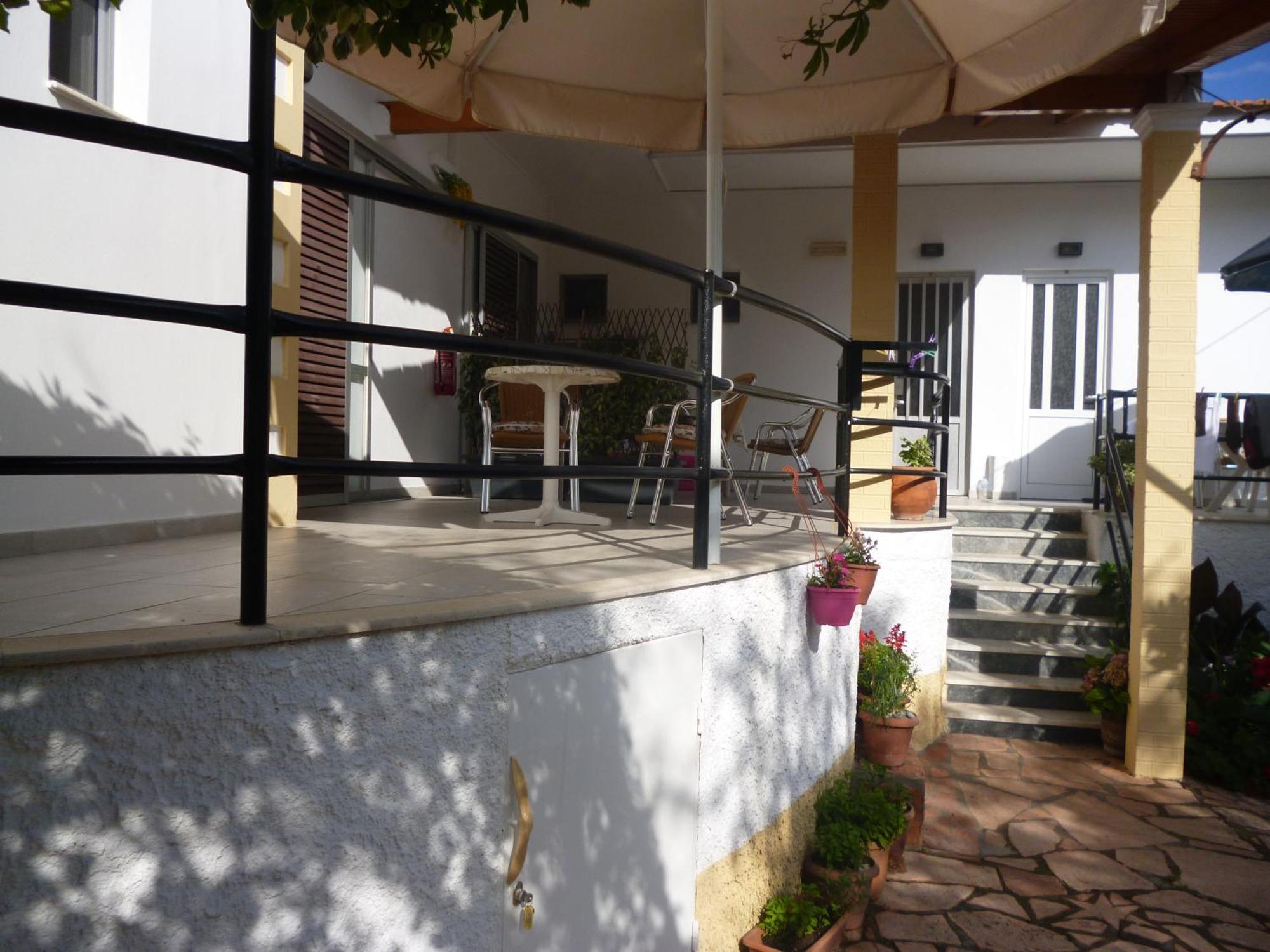 Kostas Apartments & Studios 圣佐治欧斯帕贡 外观 照片